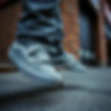 Gray Vans Street Style Style combination of gray Vans with streetwear