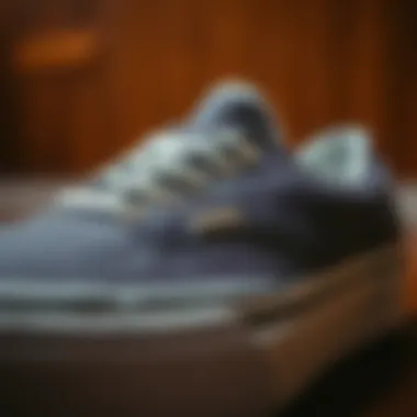 Materials and Craftsmanship of Vans Authentic Lo Close-up of Vans Authentic Lo materials and craftsmanship